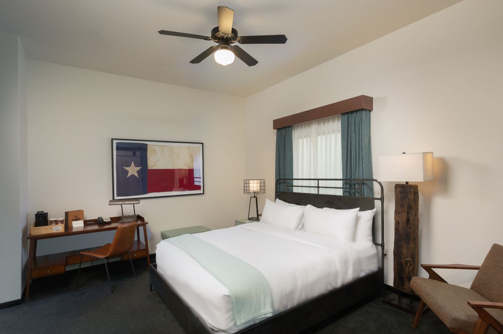 Lone Star Court — rooms