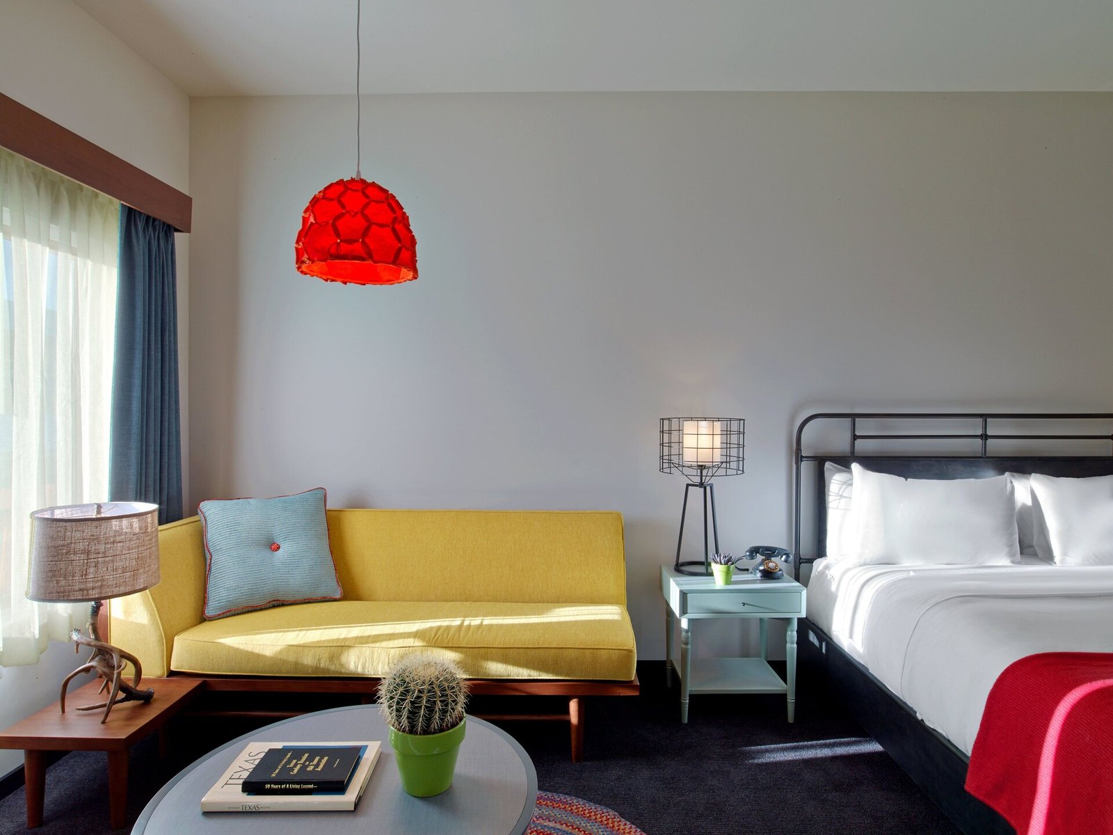 Lone Star Court — rooms