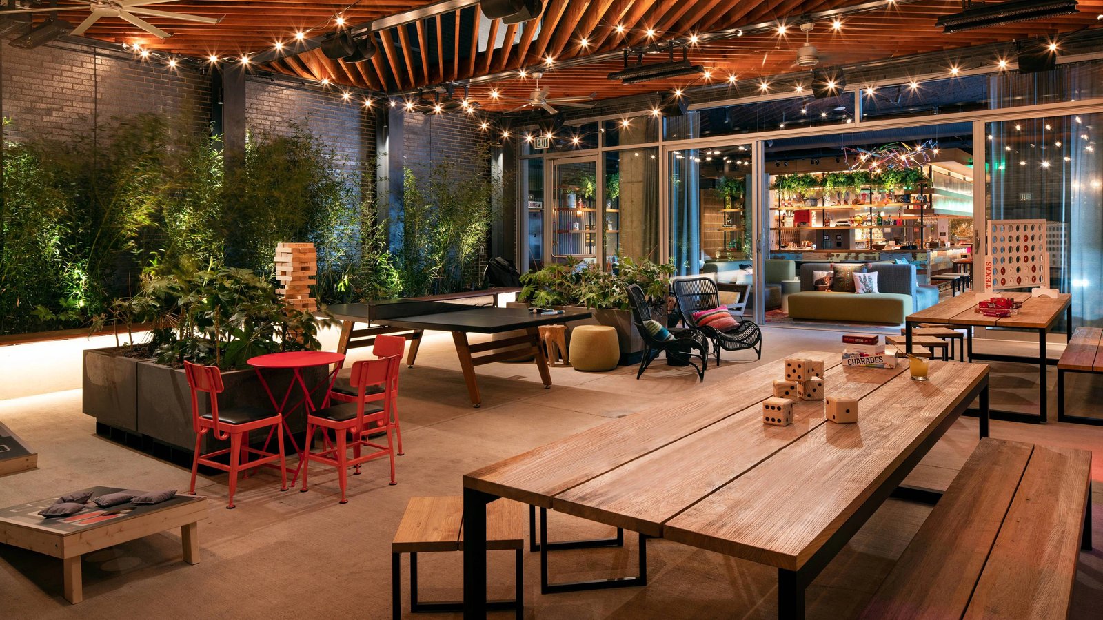 Moxy Austin - University Hotel — vibe