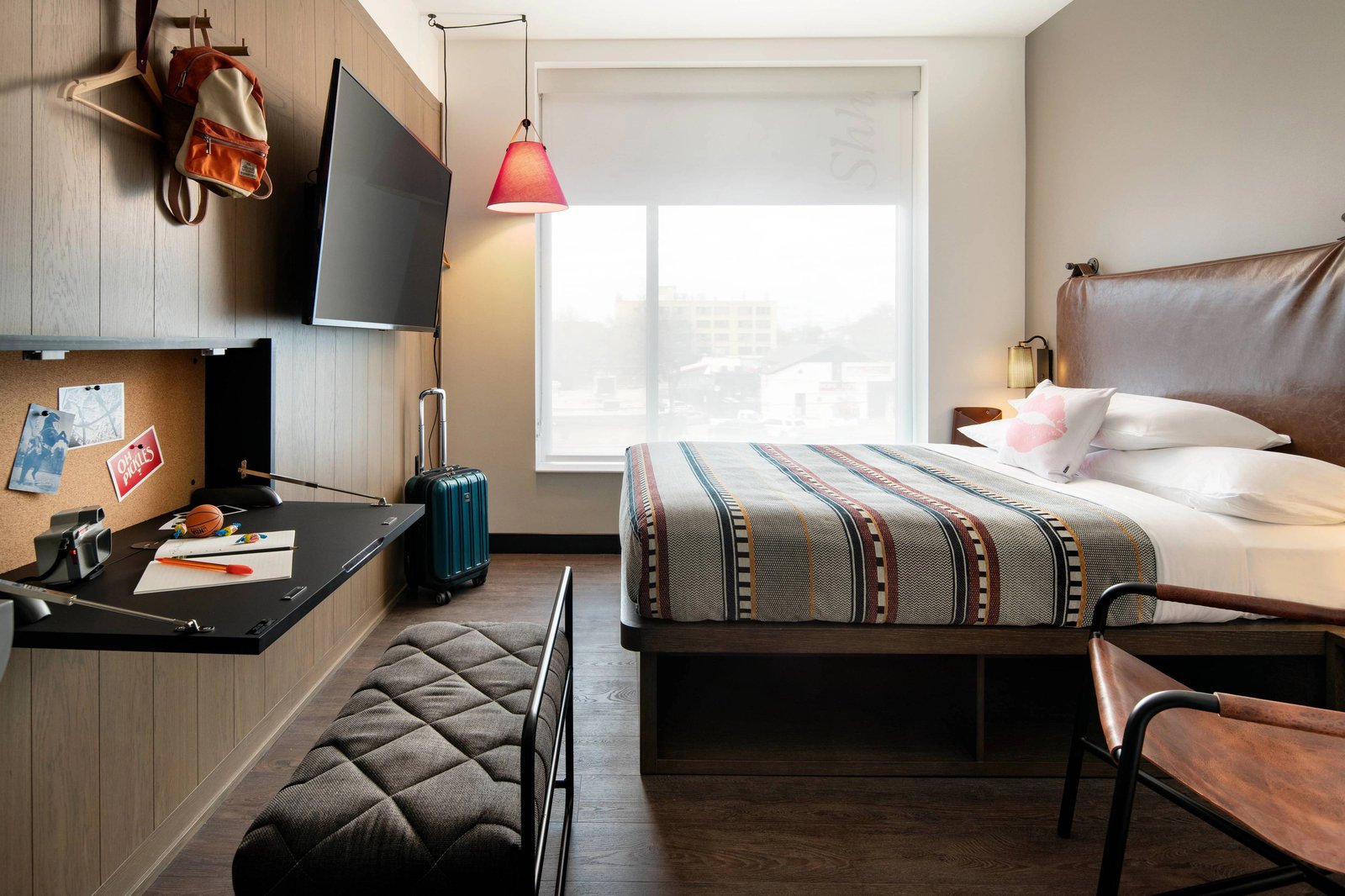 Moxy Austin - University Hotel — rooms