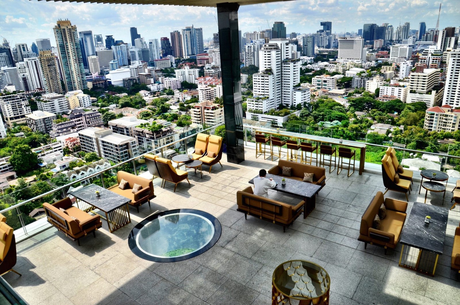 137 Pillars Suites & Residences Bangkok — vibe