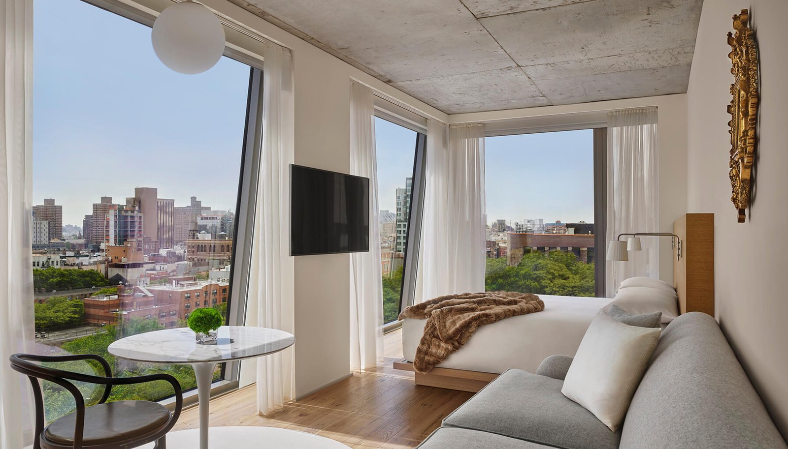 Public Hotel — rooms