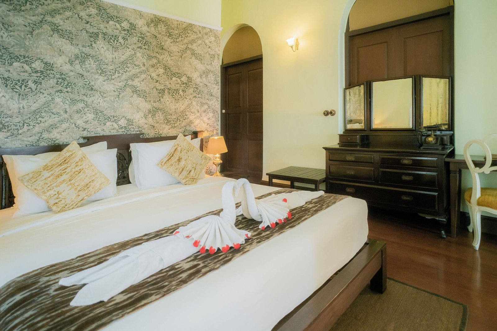 Praya Palazzo Hotel — rooms