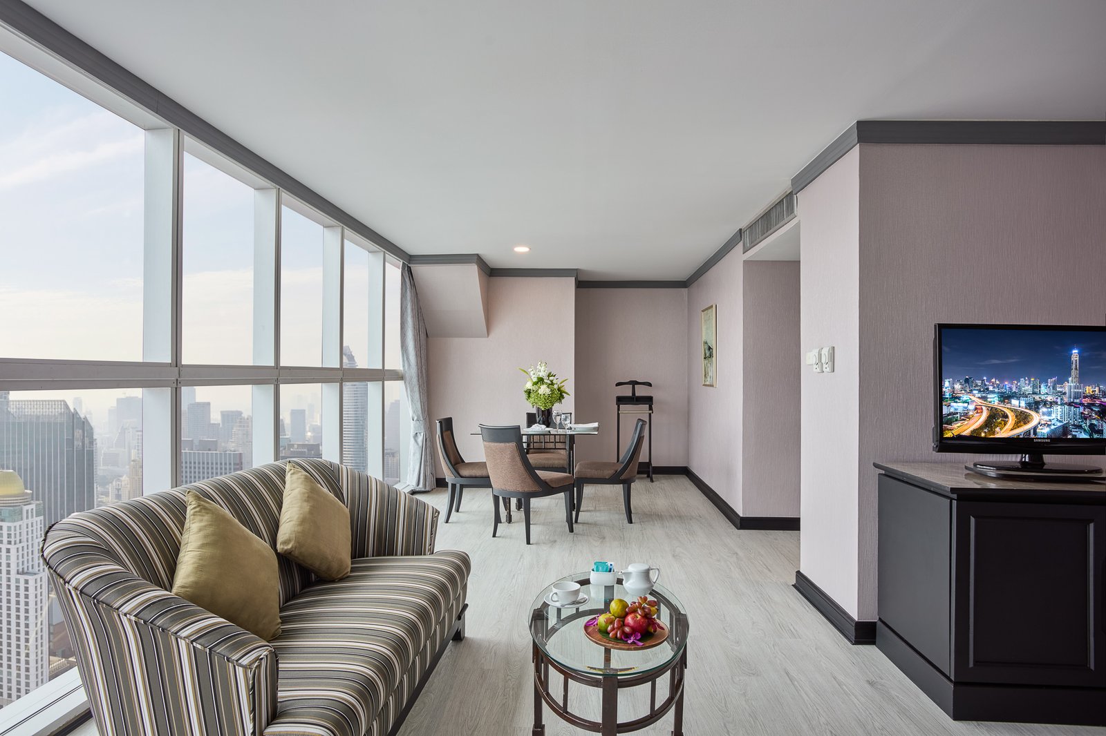 Baiyoke Sky Hotel — rooms