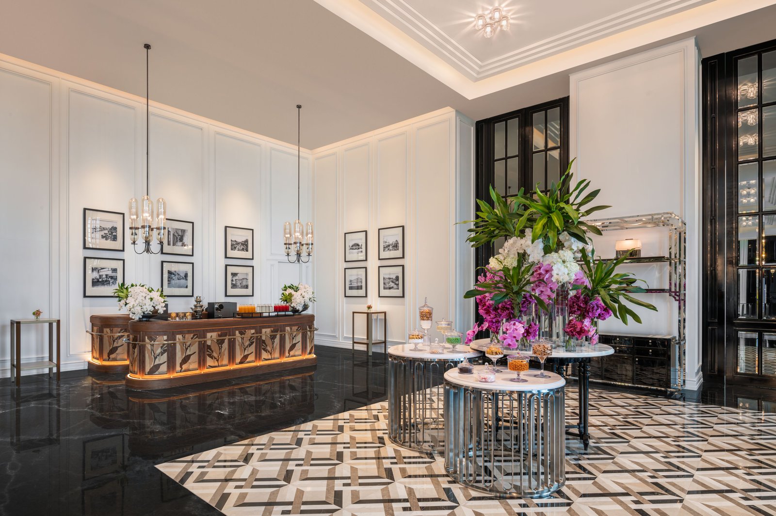 The Ritz-Carlton Hotel — eat & drink