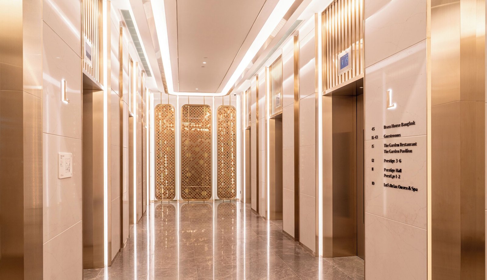 Grande Centre Point Prestige Bangkok — vibe