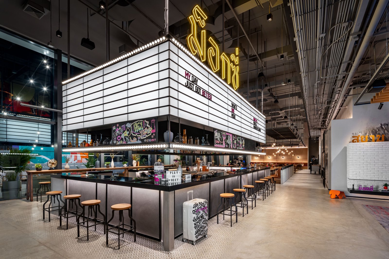 Moxy Bangkok Ratchaprasong — eat & drink