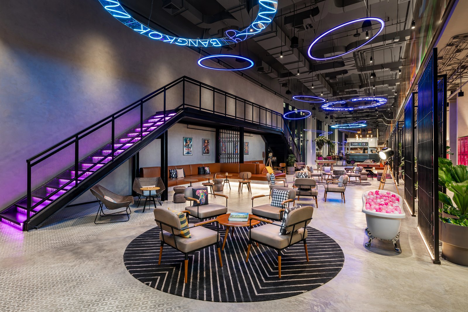 Moxy Bangkok Ratchaprasong — eat & drink
