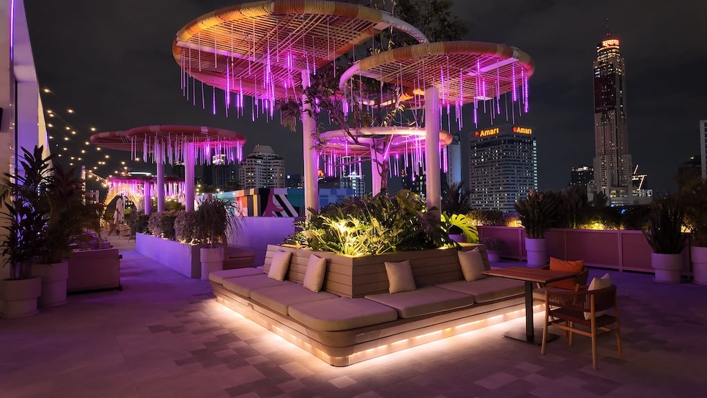 Moxy Bangkok Ratchaprasong — vibe