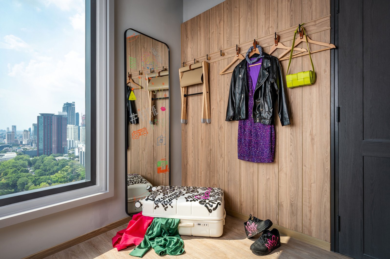 Moxy Bangkok Ratchaprasong — rooms
