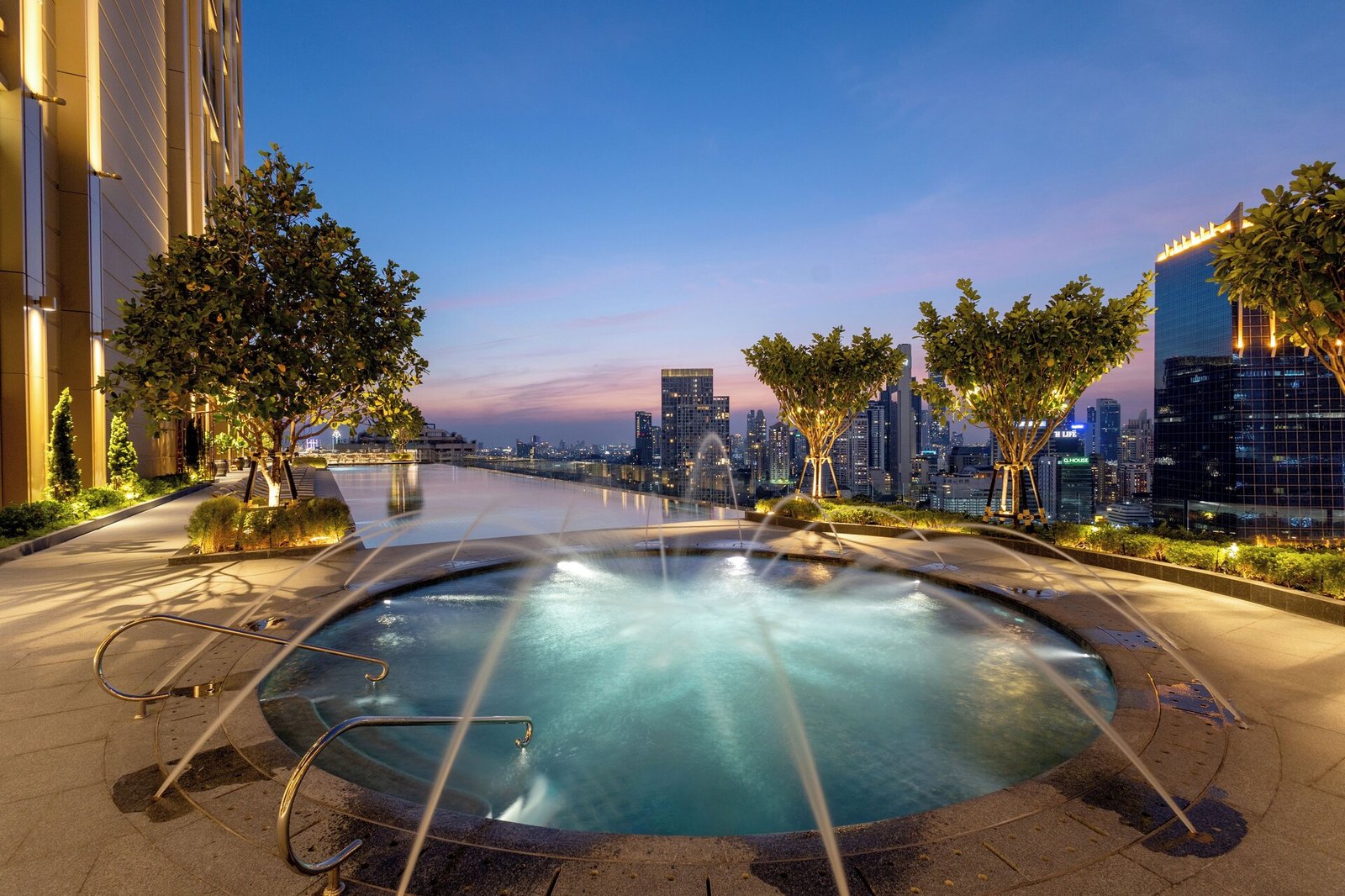 Grande Centre Point Lumphini Bangkok — wellness