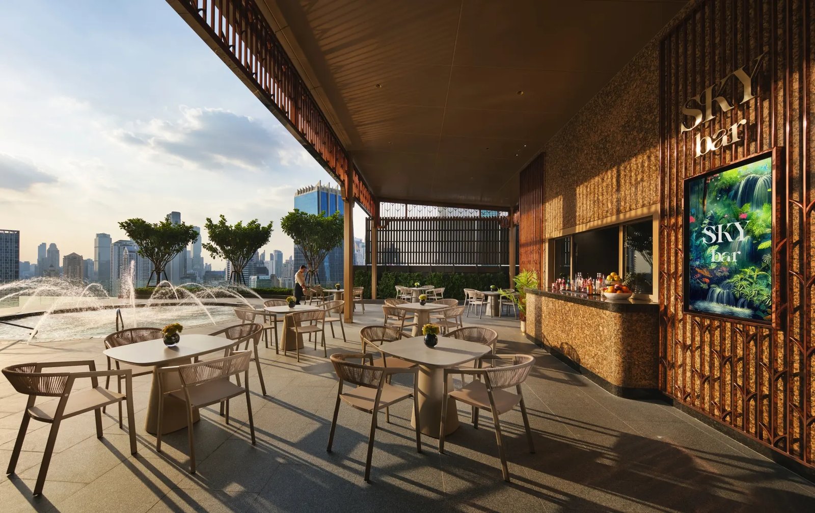 Grande Centre Point Lumphini Bangkok — eat & drink
