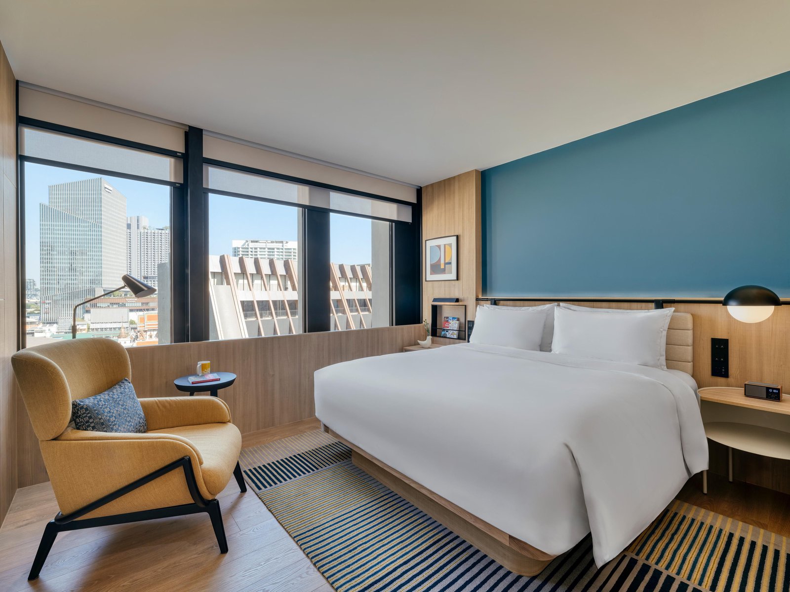 voco Bangkok Surawong Hotel — rooms