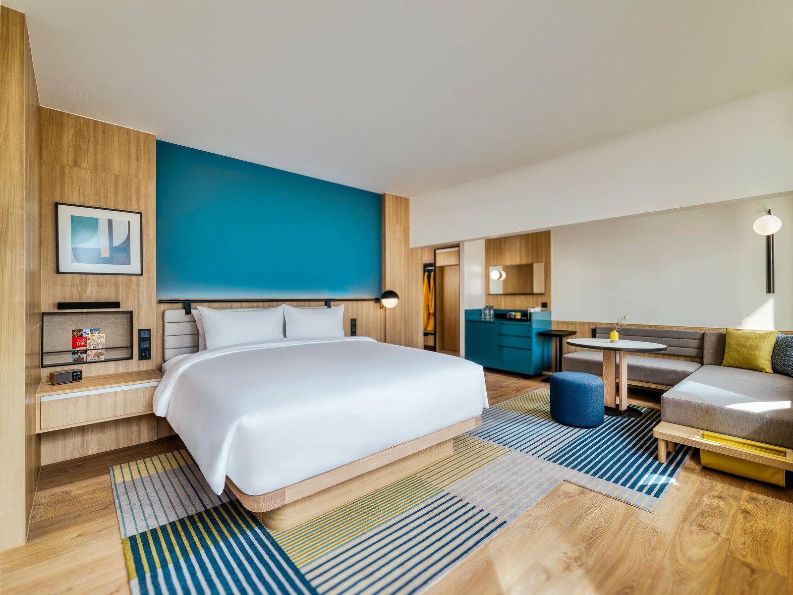 voco Bangkok Surawong Hotel — rooms
