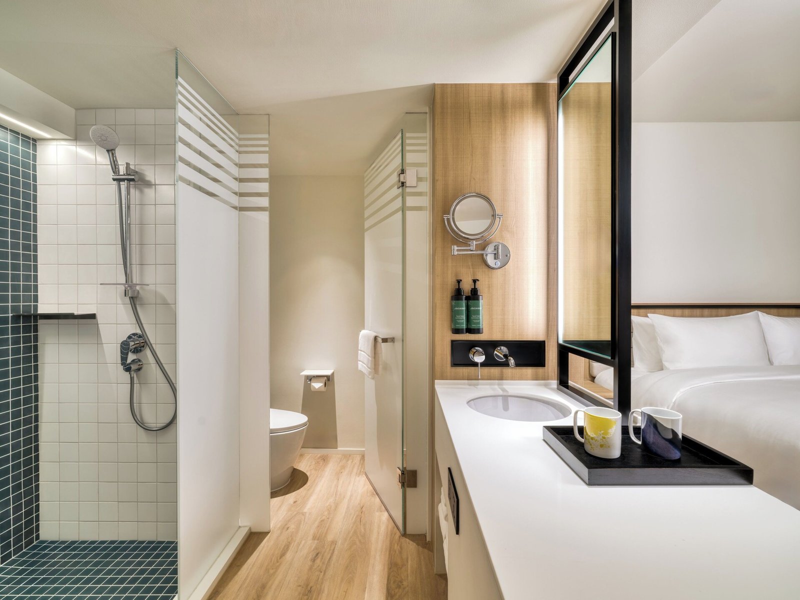 voco Bangkok Surawong Hotel — rooms