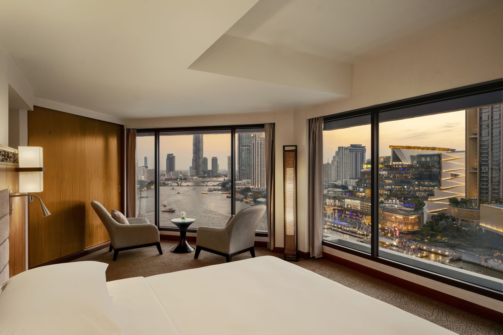 Royal Orchid Sheraton Riverside Hotel Bangkok — rooms