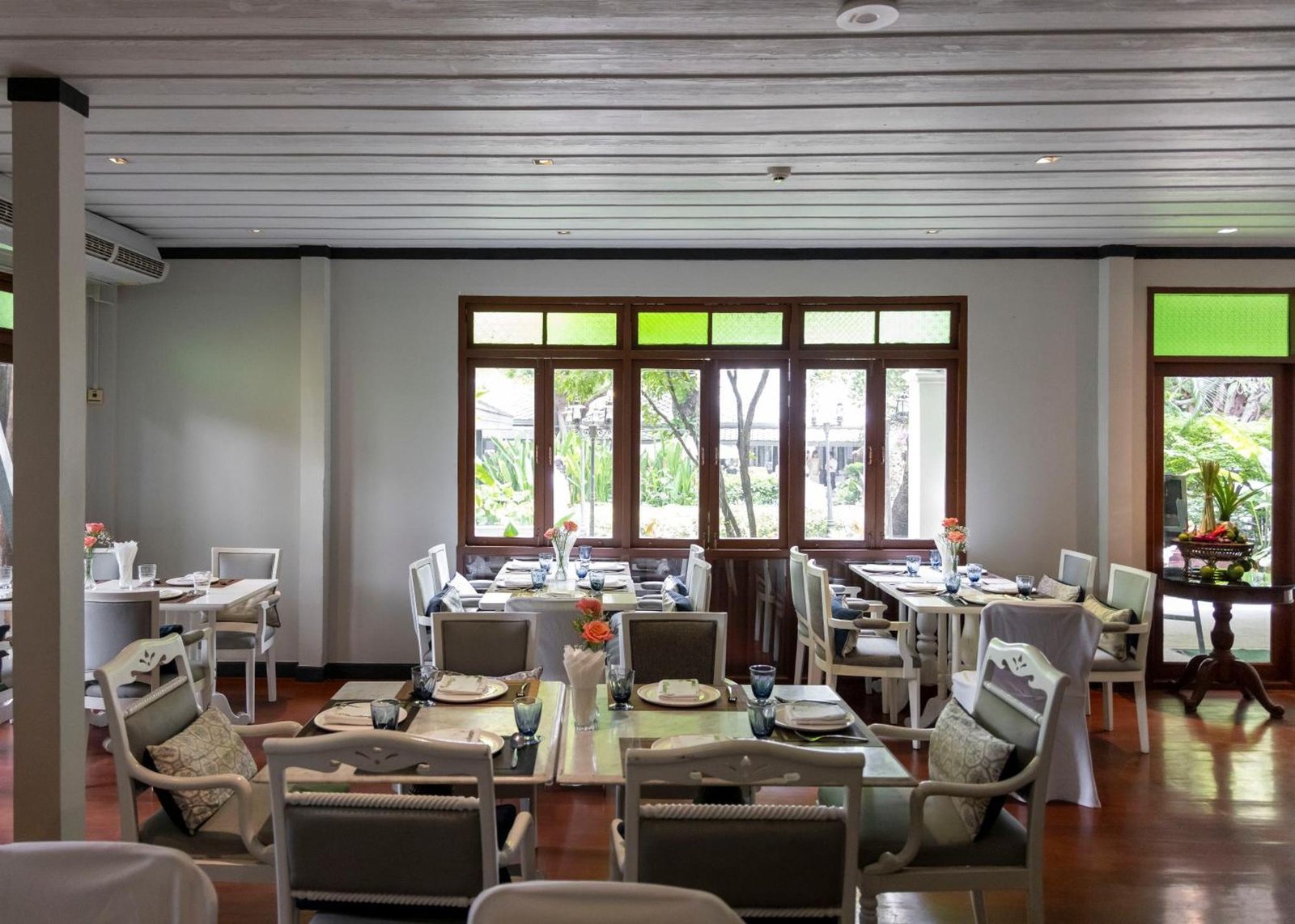 The Raweekanlaya Bangkok Wellness Cuisine Resort, the raweekanlaya dining