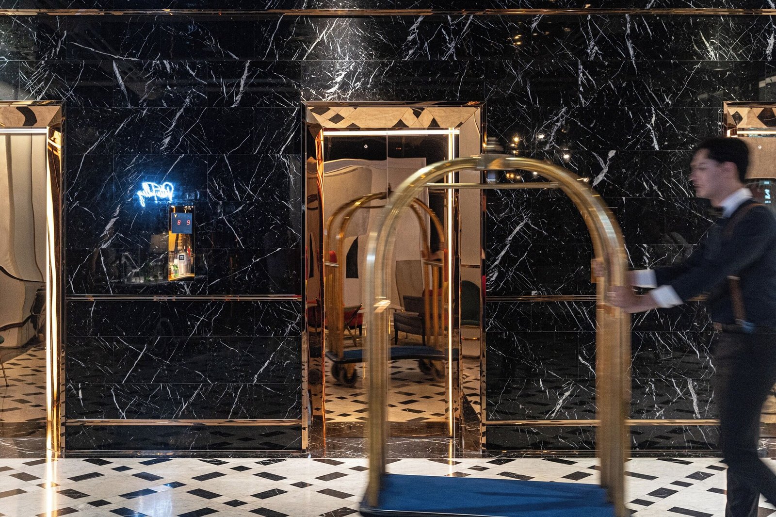 MUU Bangkok Hotel — vibe