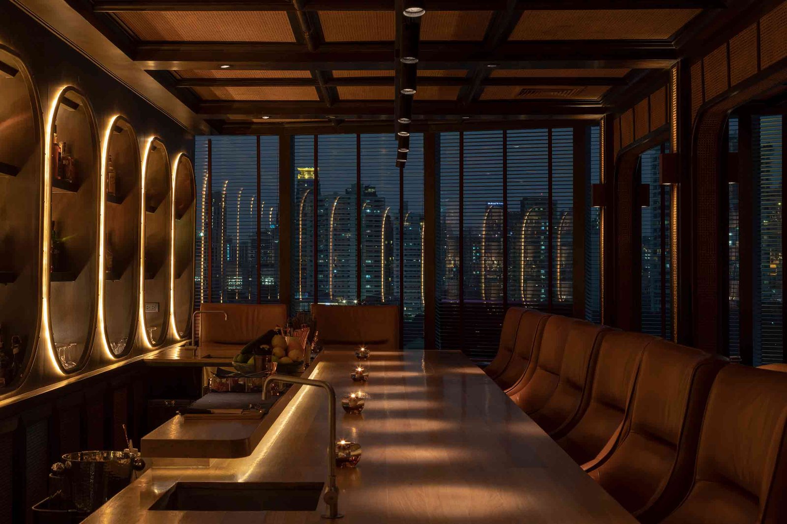 MUU Bangkok Hotel — eat & drink