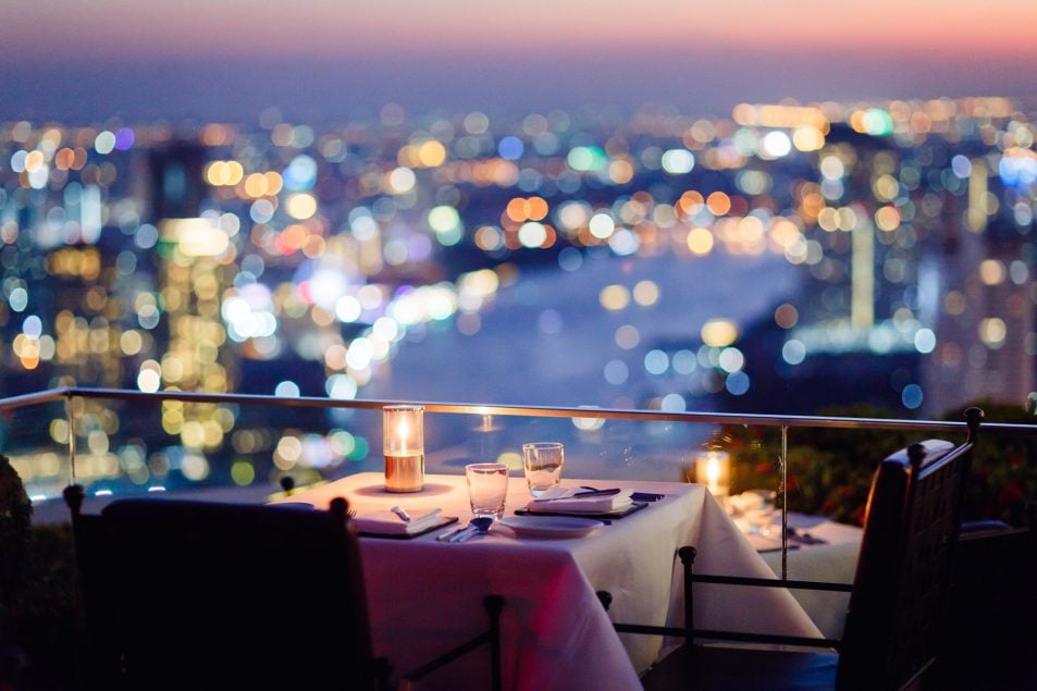 Tower Club at Lebua, at the table