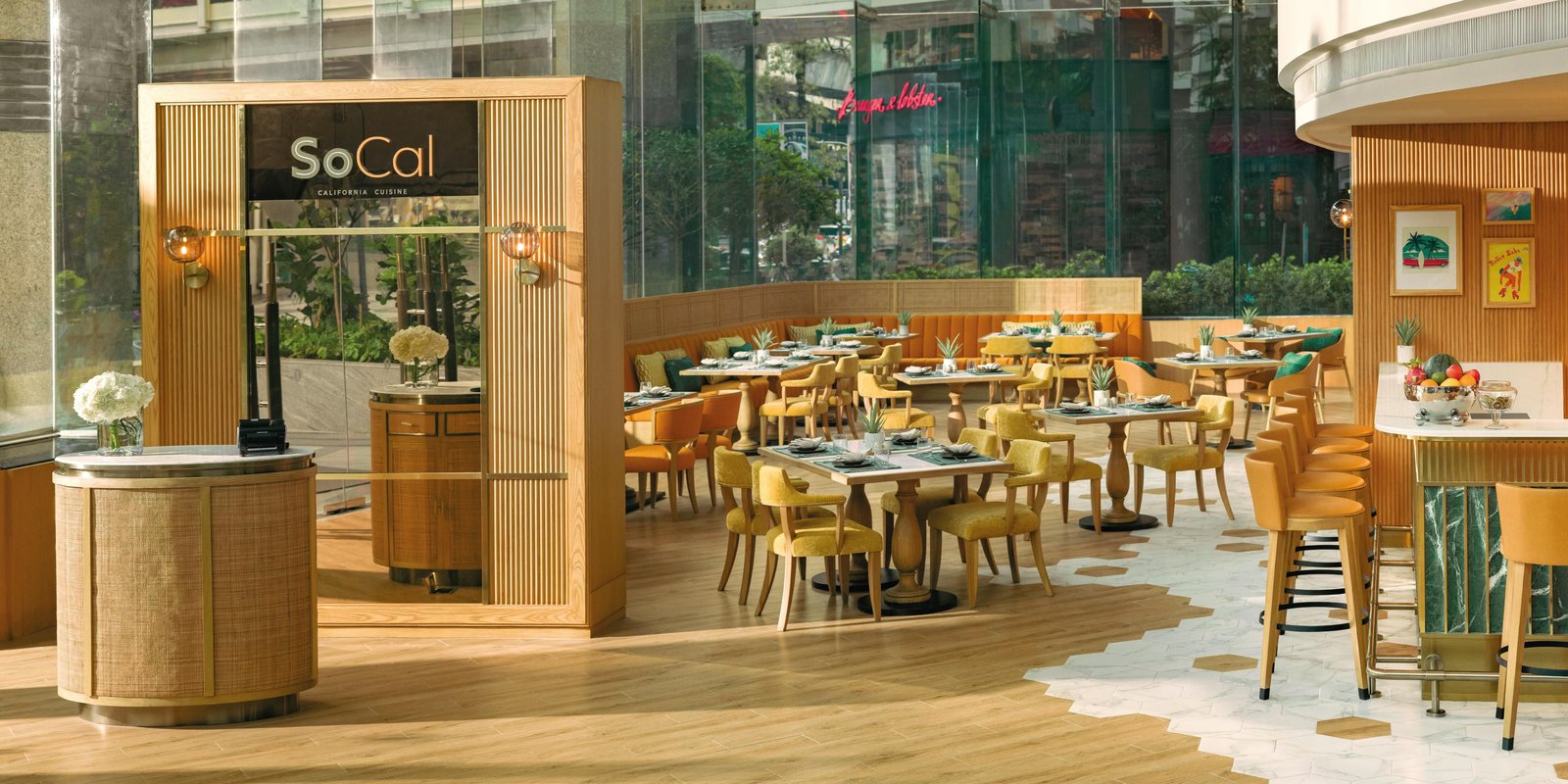 InterContinental Bangkok, at the table