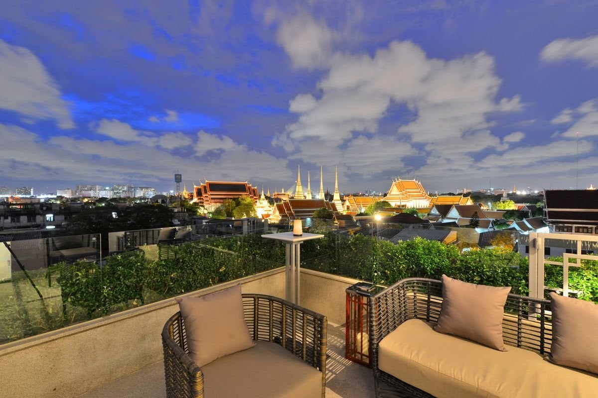 Riva Arun Bangkok — vibe