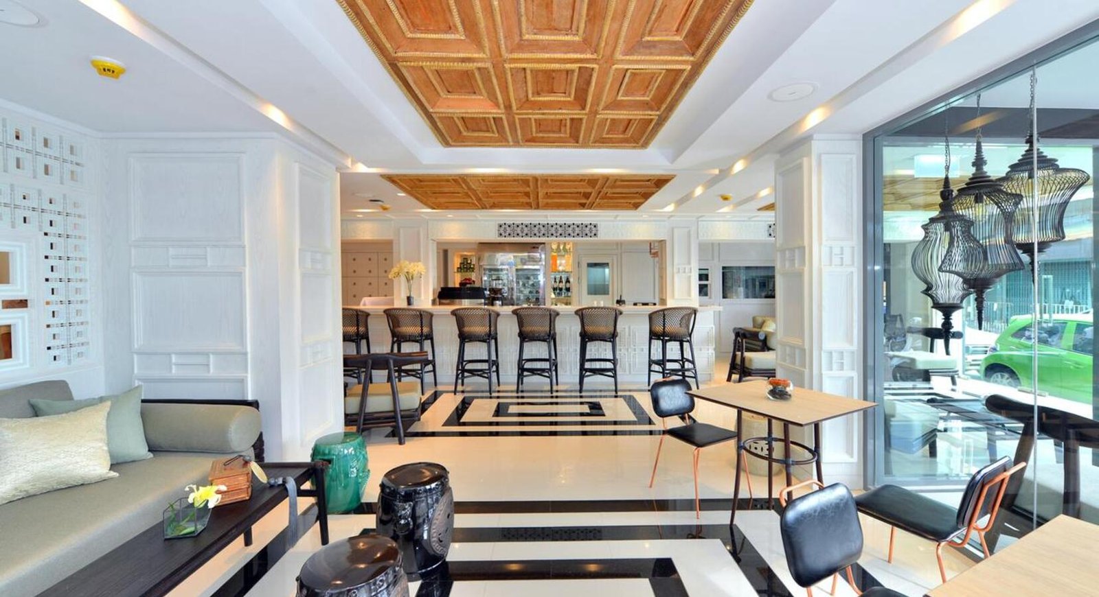 Riva Arun Bangkok — eat & drink