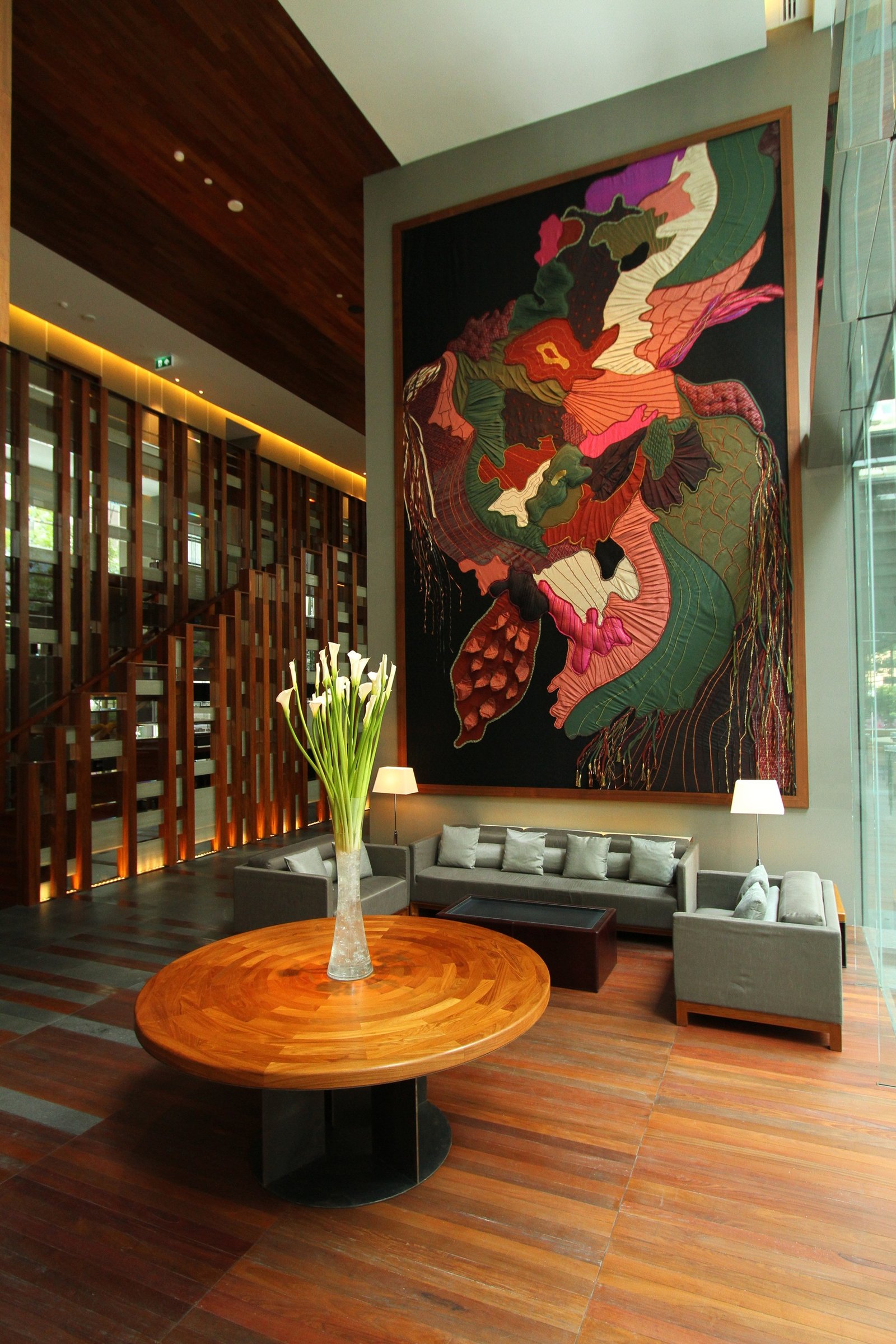 Hansar Bangkok — vibe