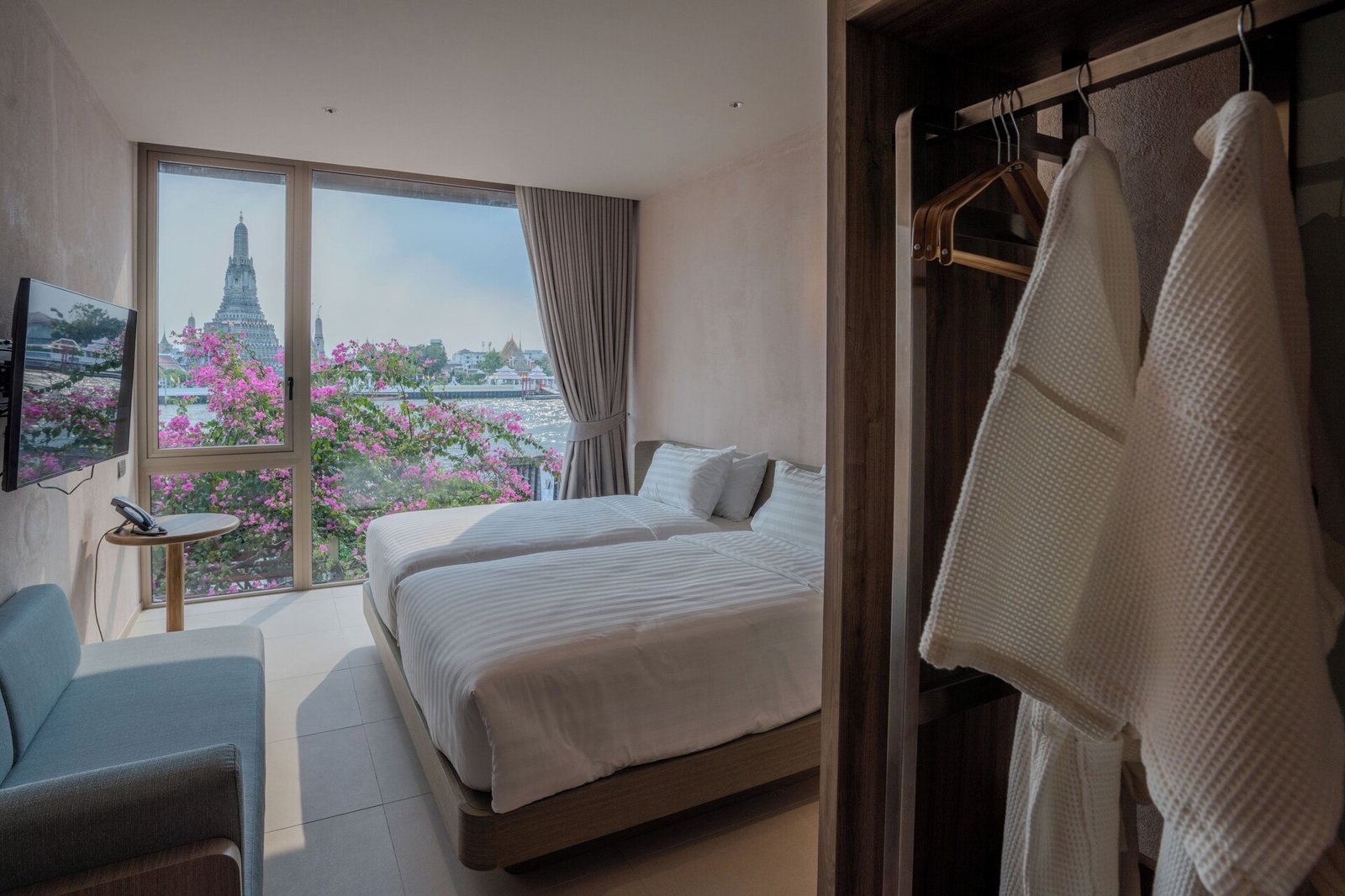 INN A DAY — rooms