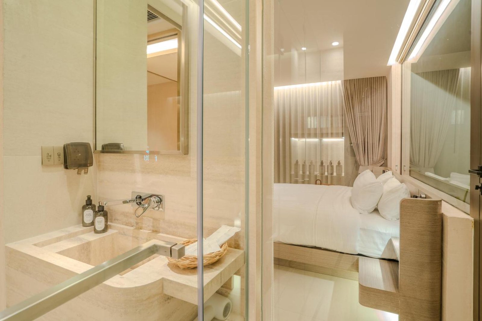 INN A DAY — rooms