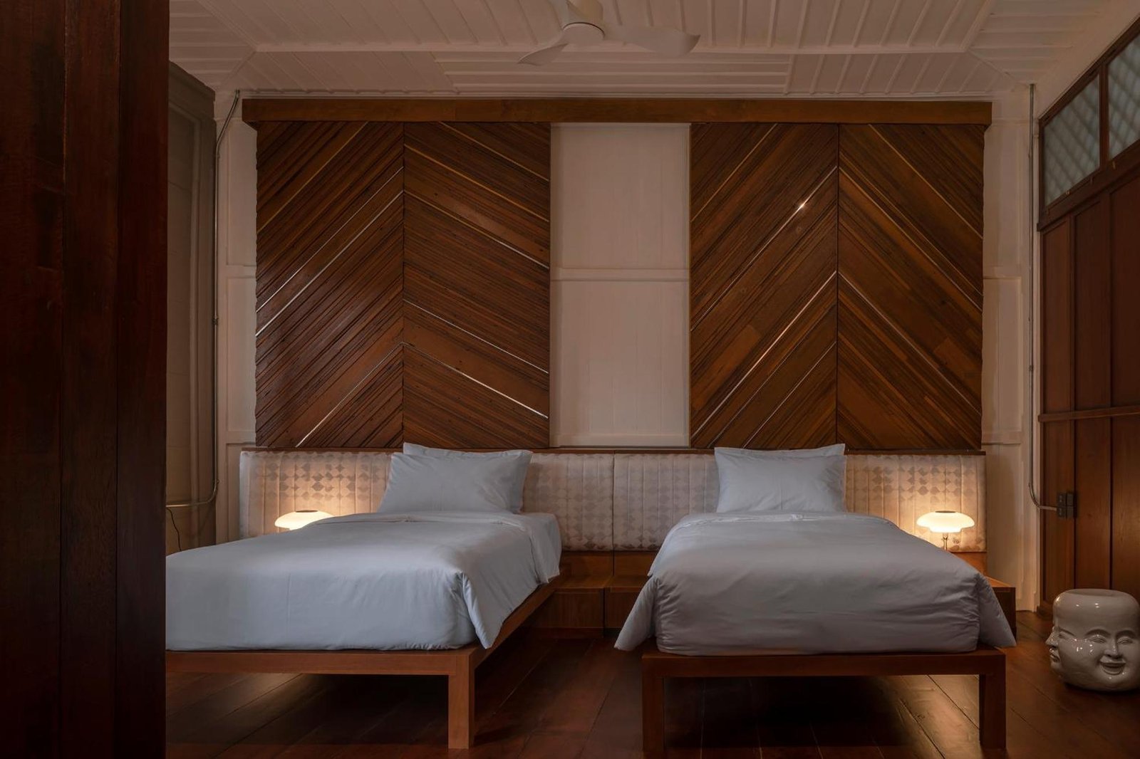 Neil Niwas — rooms