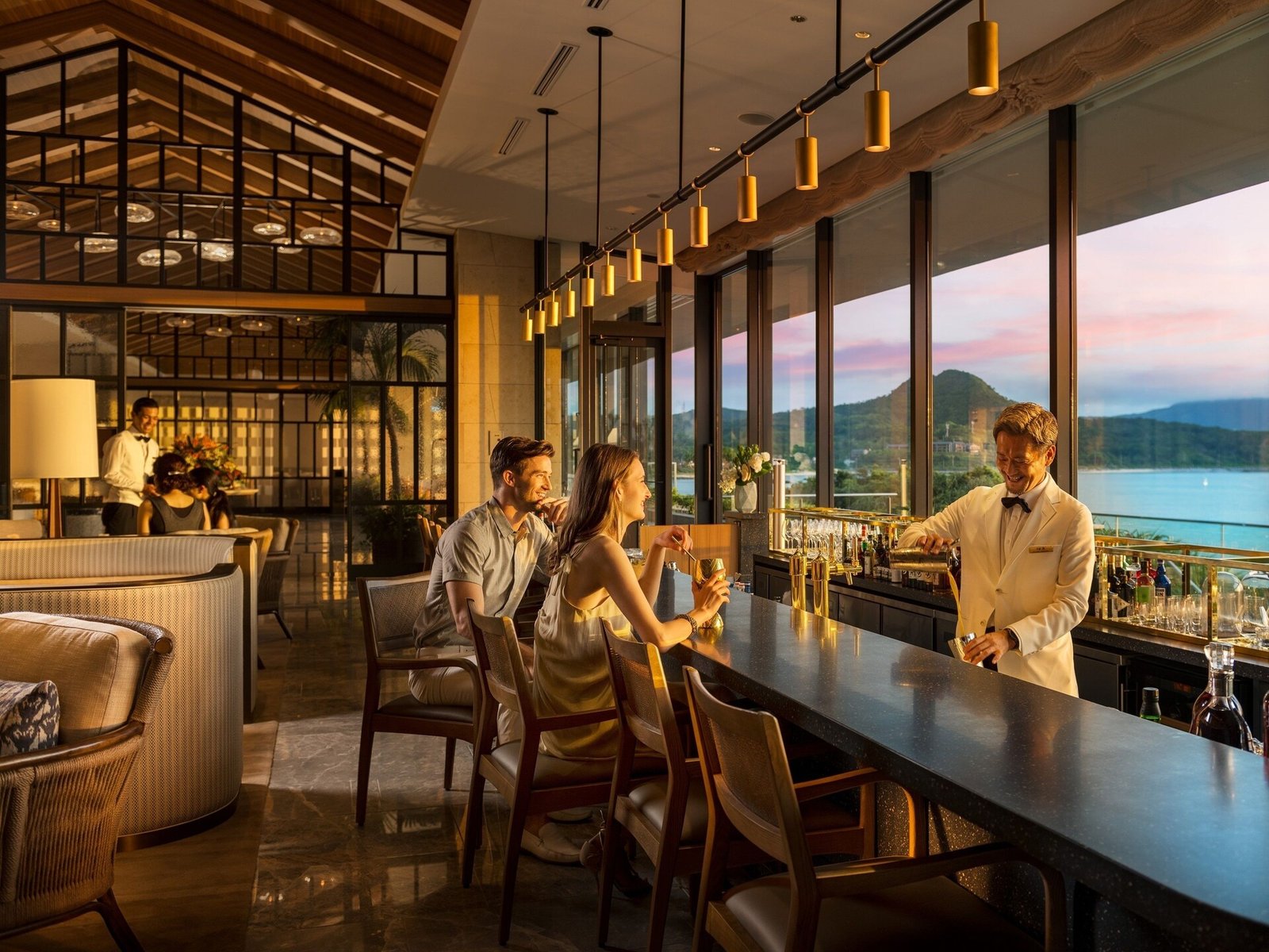 Hotel Halekulani, sunset bar spectra