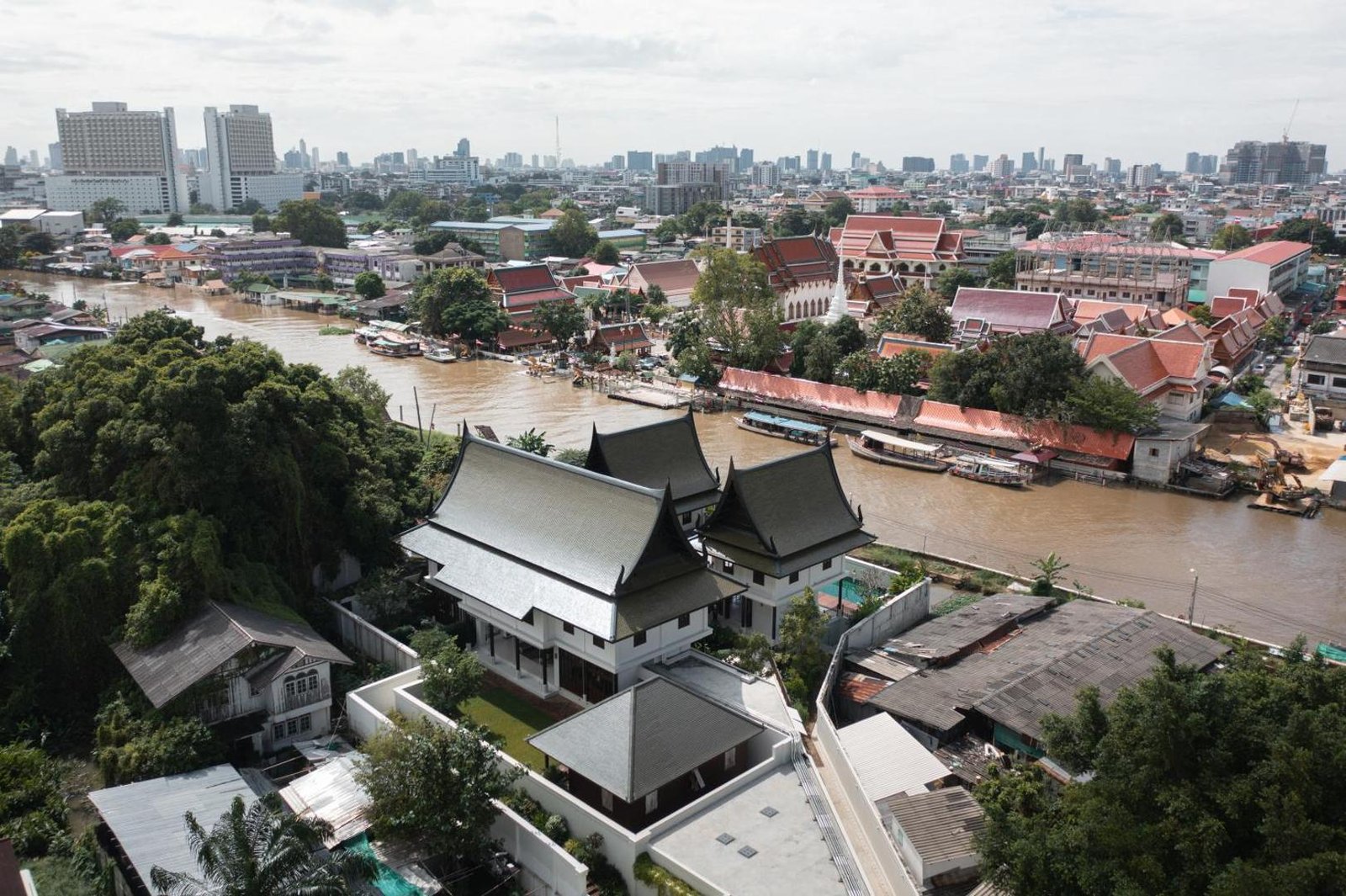 Siri Sala Private Thai Villa — backstory