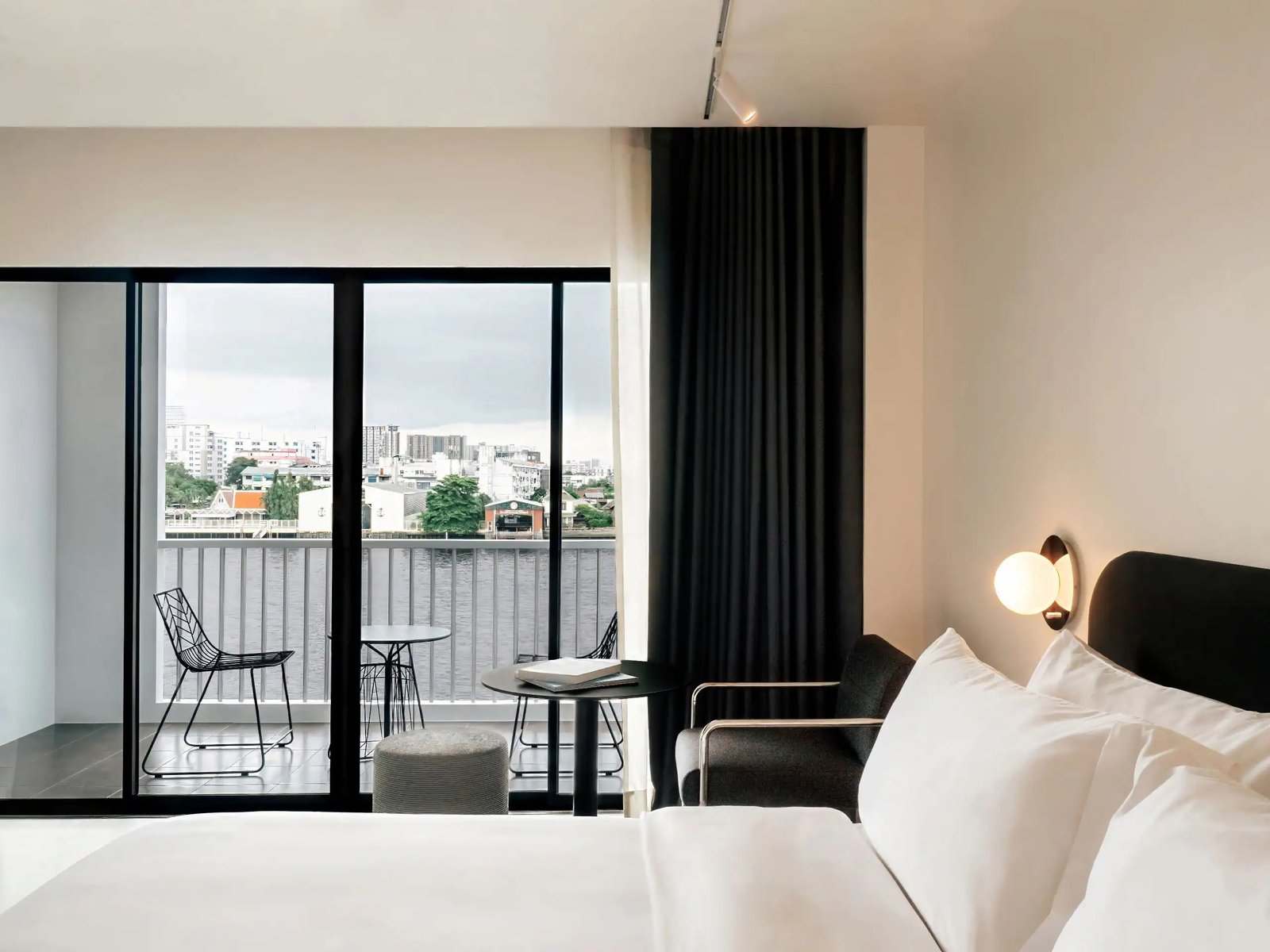 The StandardX Bangkok Phra Arthit — rooms