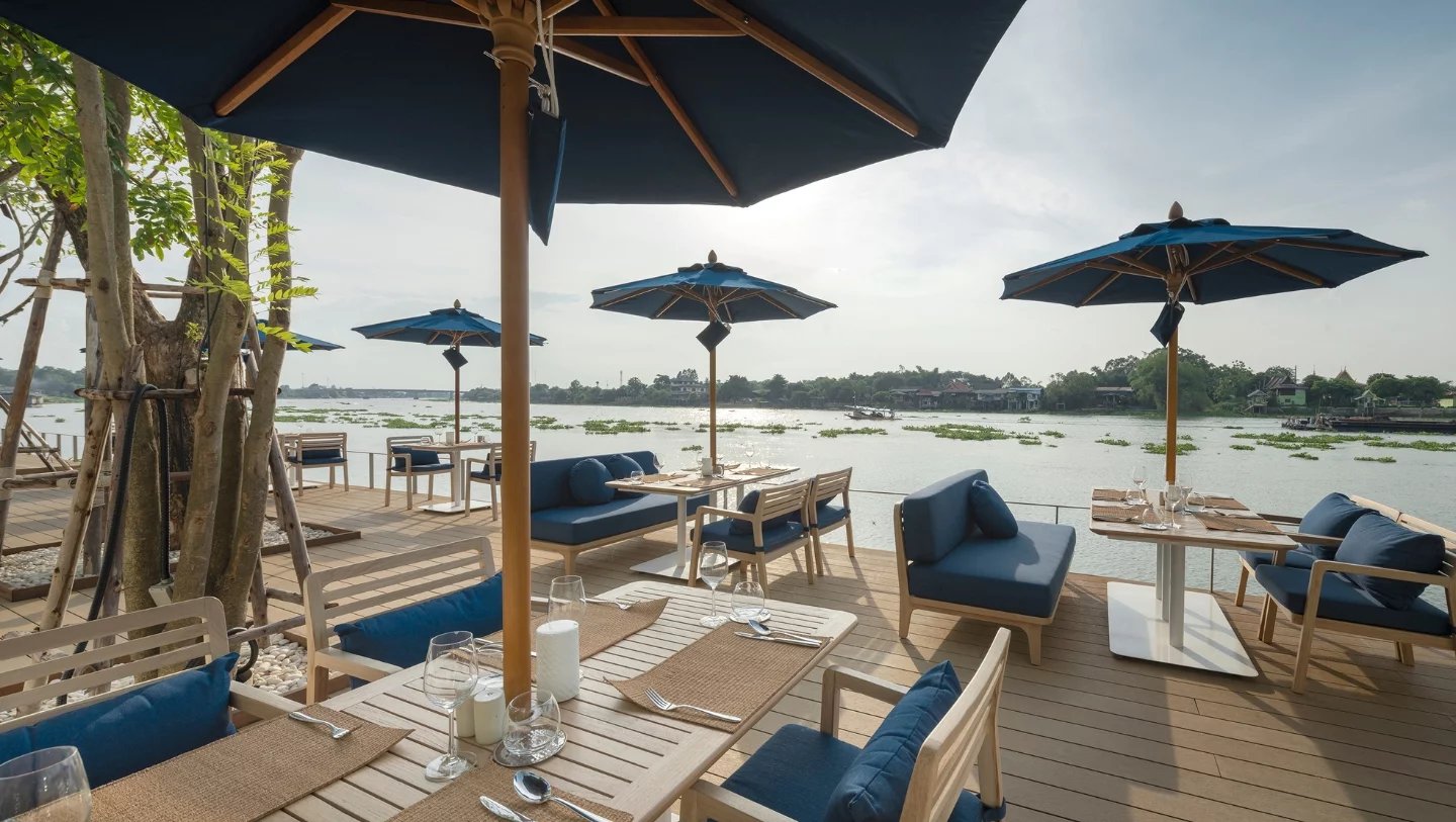 sala bang pa-in Hotel — eat & drink