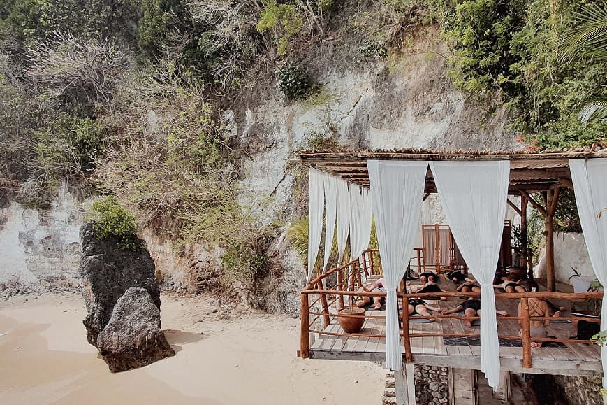 Dreamsea Surf Camp Uluwatu, the yoga shala
