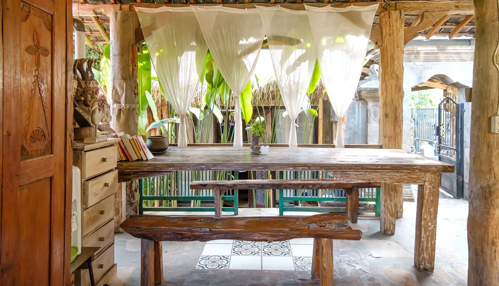 The Farm Hostel