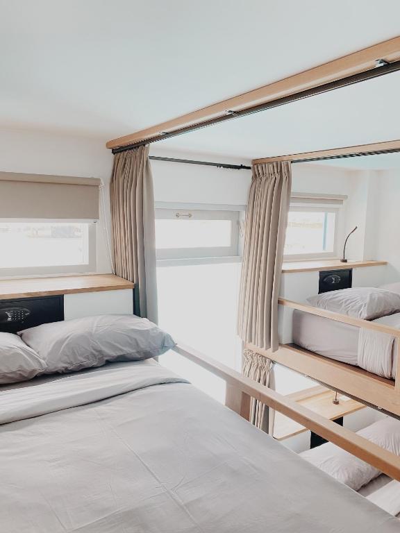 Kos One Hostel — rooms