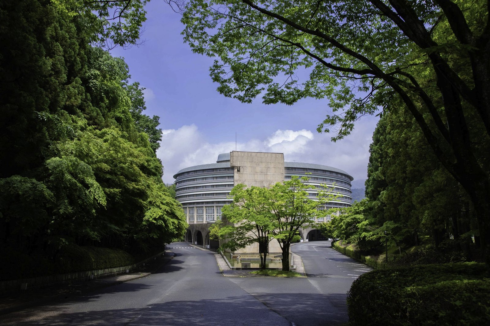 The Prince Kyoto Takaragaike, Autograph Collection — backstory