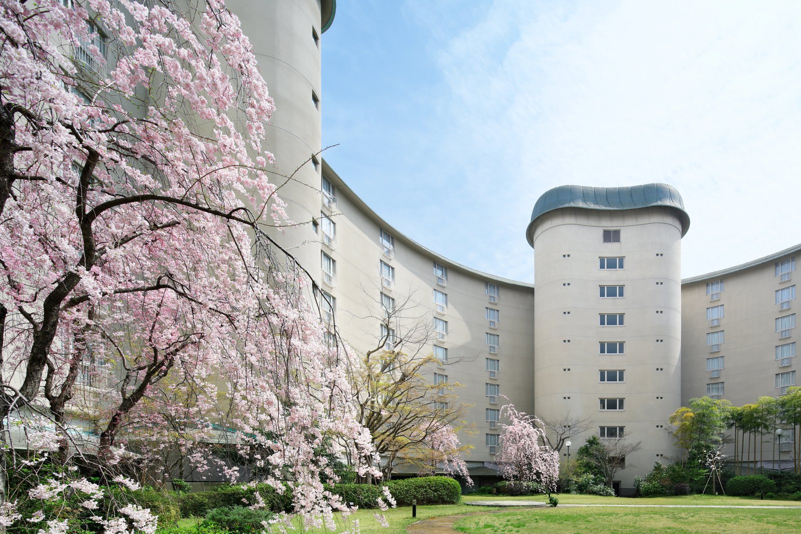 The Prince Kyoto Takaragaike, Autograph Collection — backstory