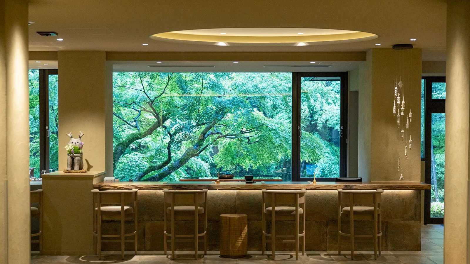 Moksa Rebirth Hotel — eat & drink