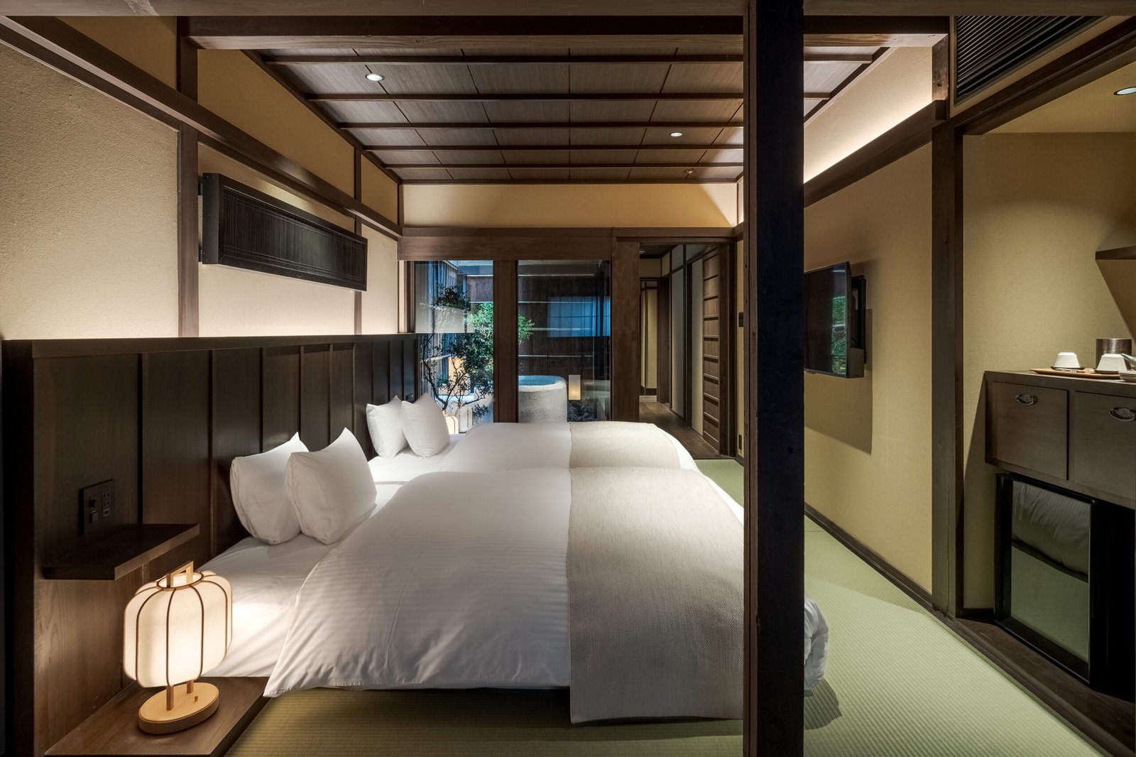 Nazuna Higashi Honganji — rooms