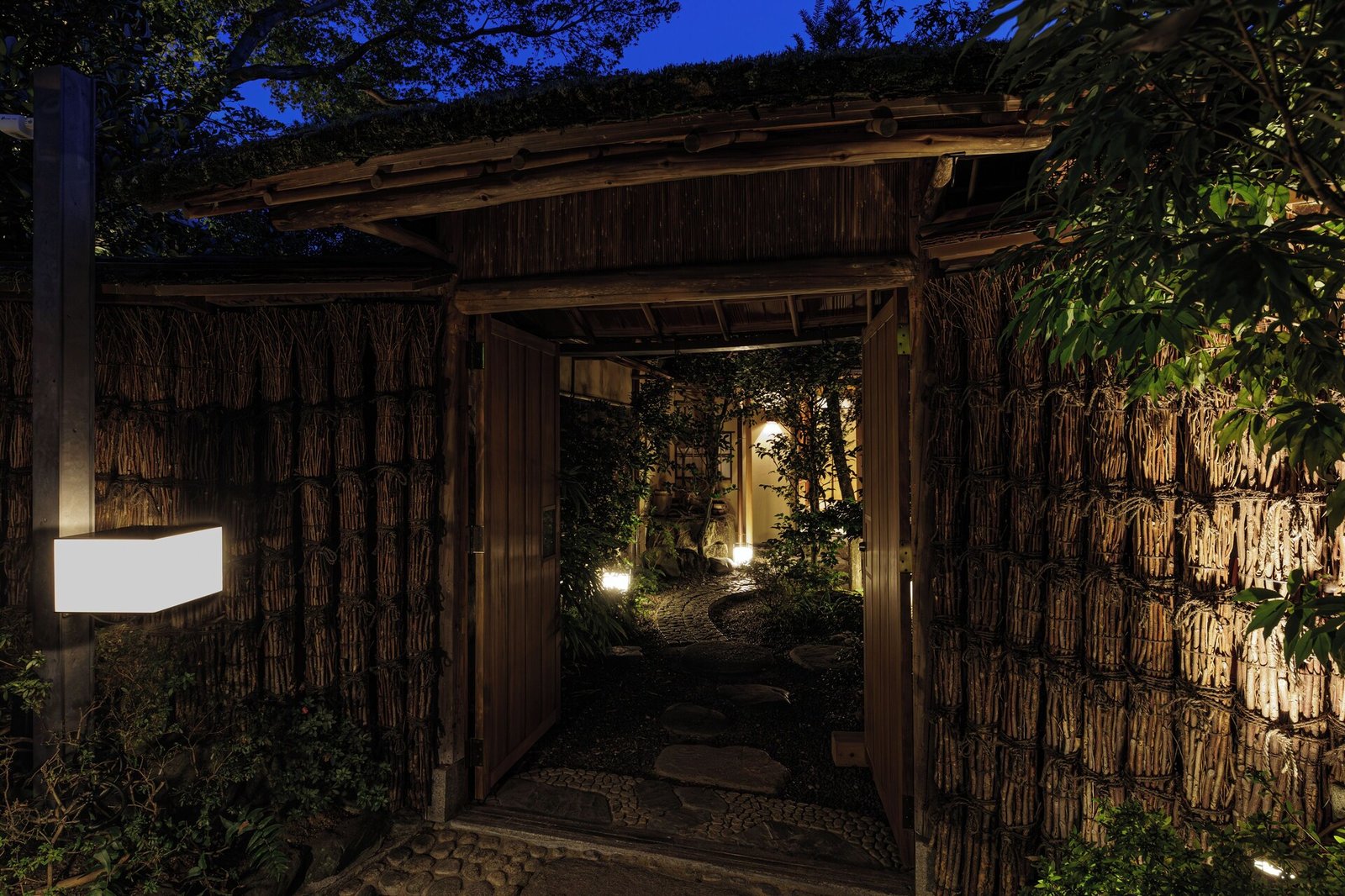 The Villa Higashiyama Roji Kazeno Heritage — vibe