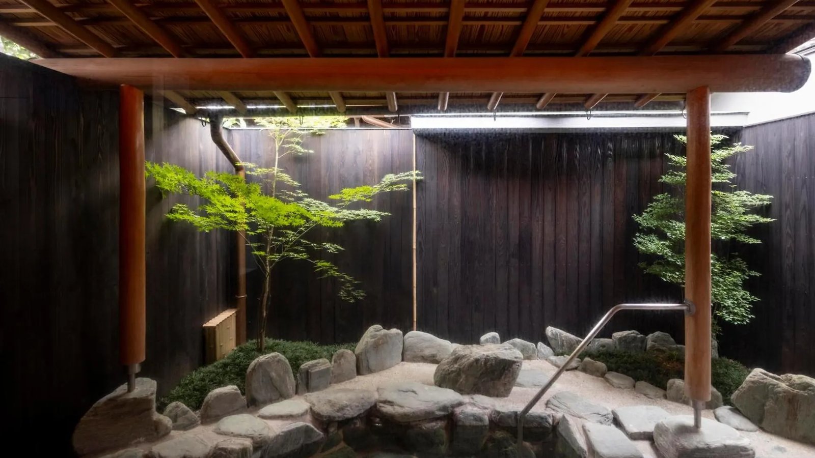 Momoyama Onsen Tsukimikan — wellness