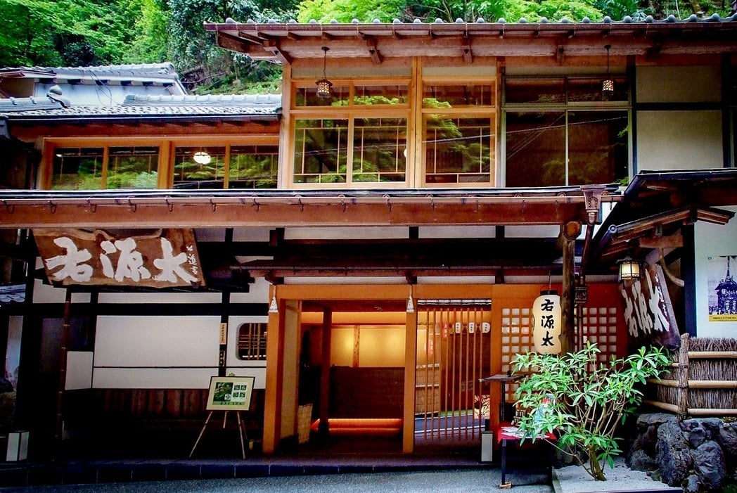 Kifune Ugenta — backstory