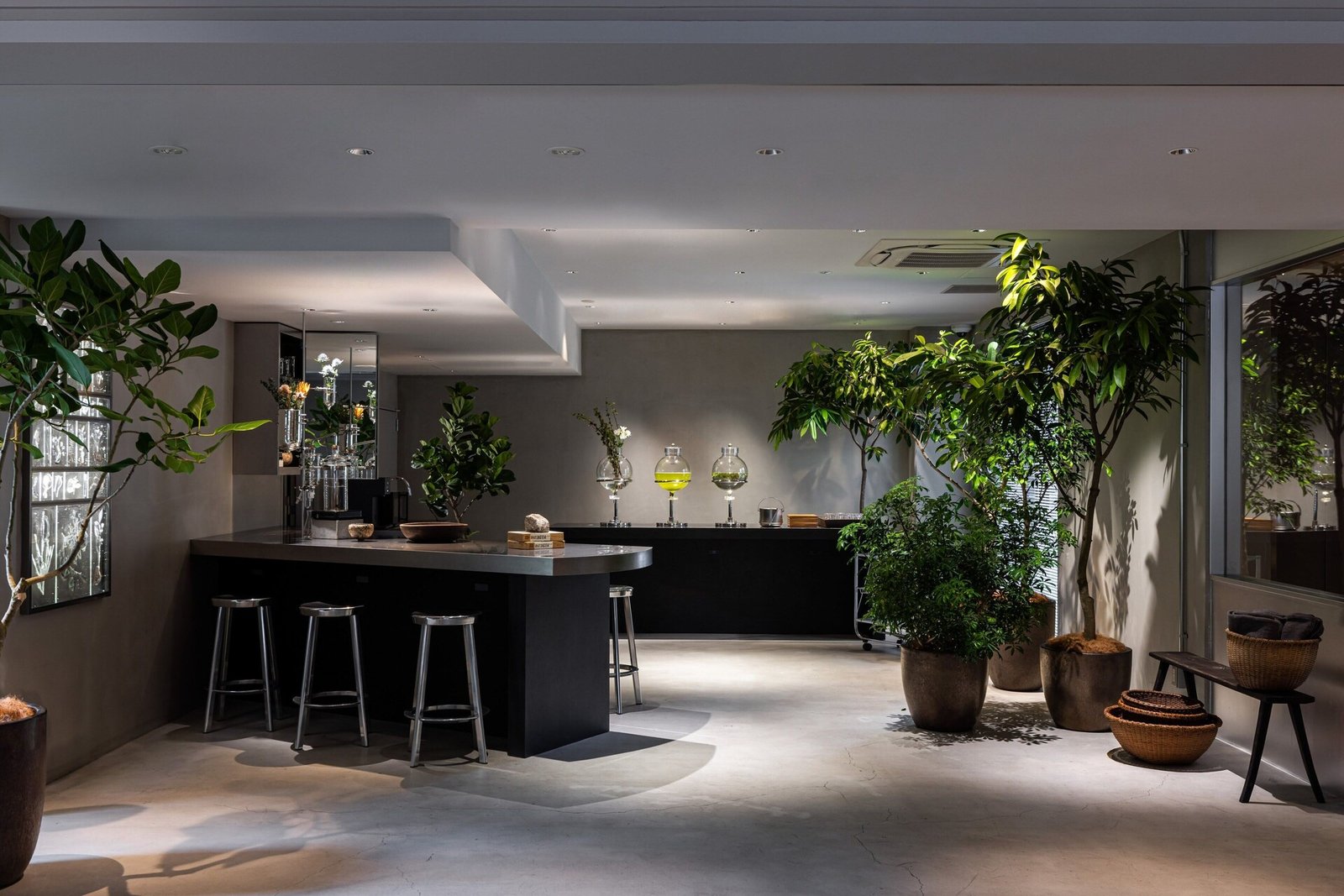 RAKURO Kyoto Hotel — eat & drink