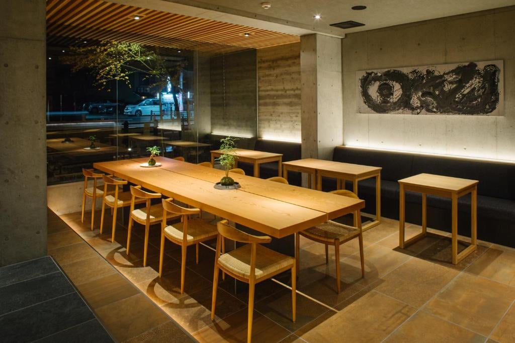 Higashiyama Shikikaboku — eat & drink