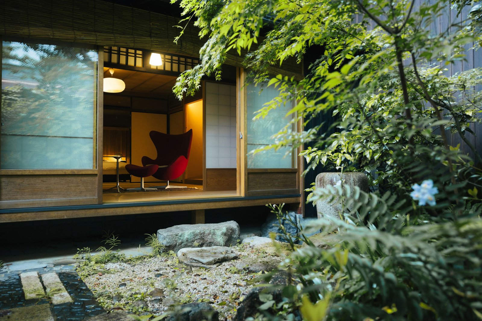 Hotel Koo – Otsu Hyakucho Ohmiya Room Reception — vibe