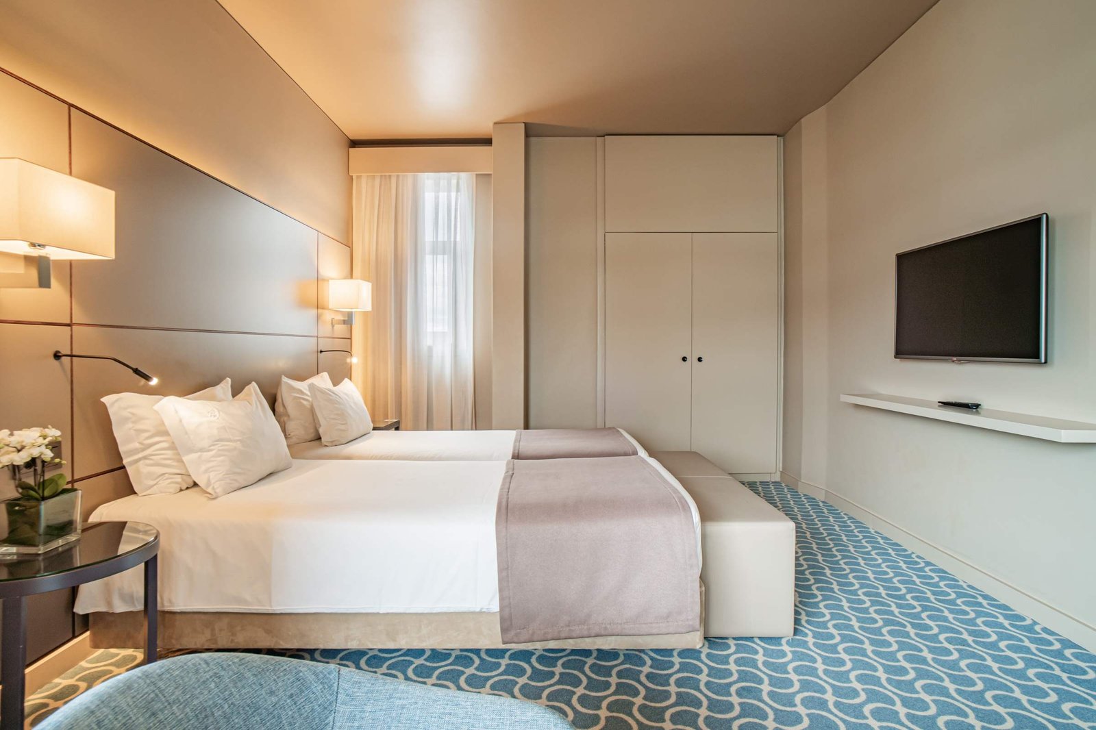 Hotel Dom Henrique Downtown — rooms