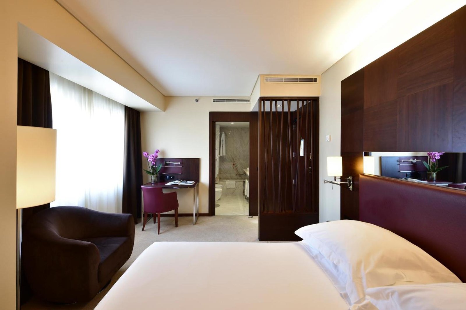 Porto Palácio Hotel By The Editory — rooms